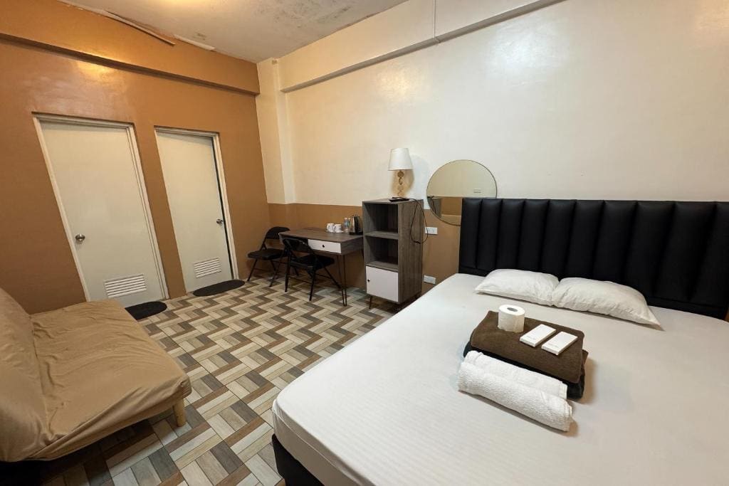 Deluxe Room room - Image 1