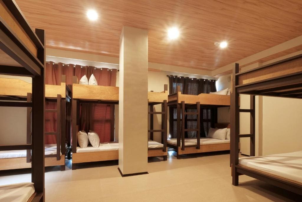 10-Bed Mixed Dormitory Room room - Image 1