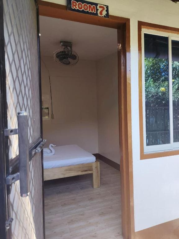 Budget Double Room room - Image 2