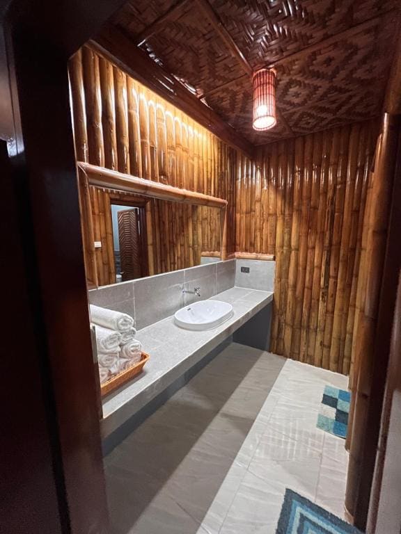 Quadruple Room with Sea View room - Image 2