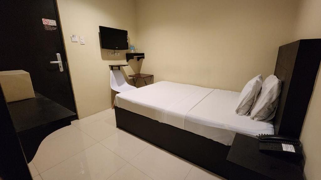 Budget Double Room room - Image 2