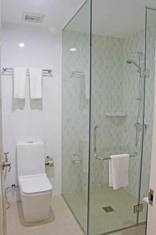 Premier Deluxe Double or Twin Room room - Image 3