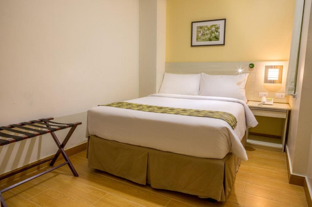 Superior Double or Twin Room room - Image 2