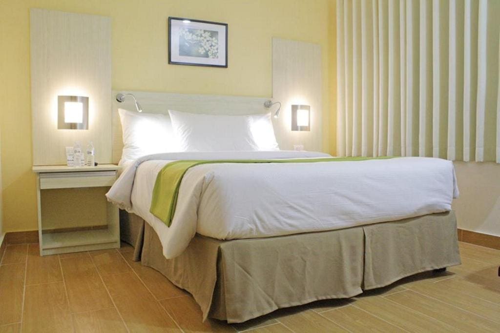 Deluxe Double or Twin Room room - Image 3