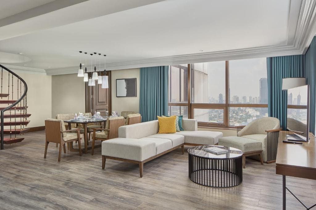 Two-Bedroom Penthouse Suite with Lounge Access room - Image 1