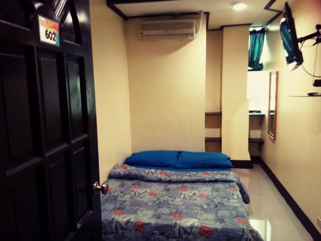 Economy Single Room room - Image 3