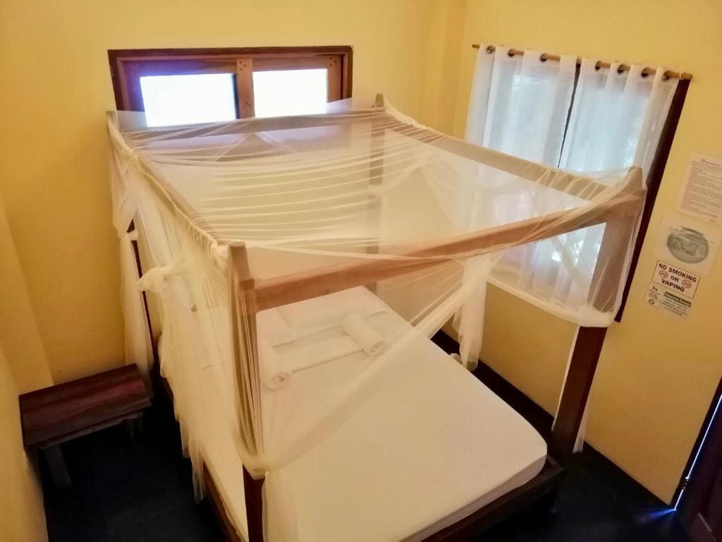 Deluxe Queen Room room - Image 3