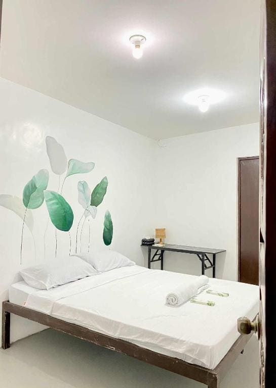 Double Room with Private Bathroom room - Image 2