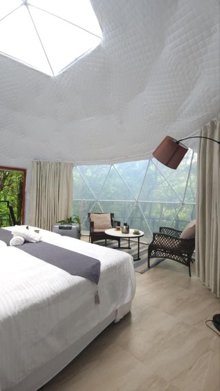 Quadruple Room with Private Bathroom room - Image 3