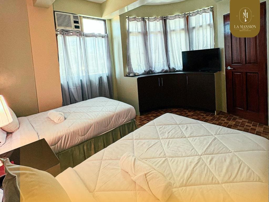 Standard Twin Room room - Image 3