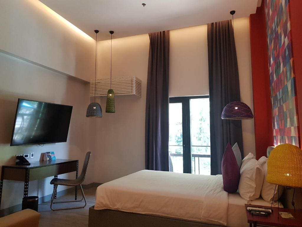 Premiere Loft room - Image 3