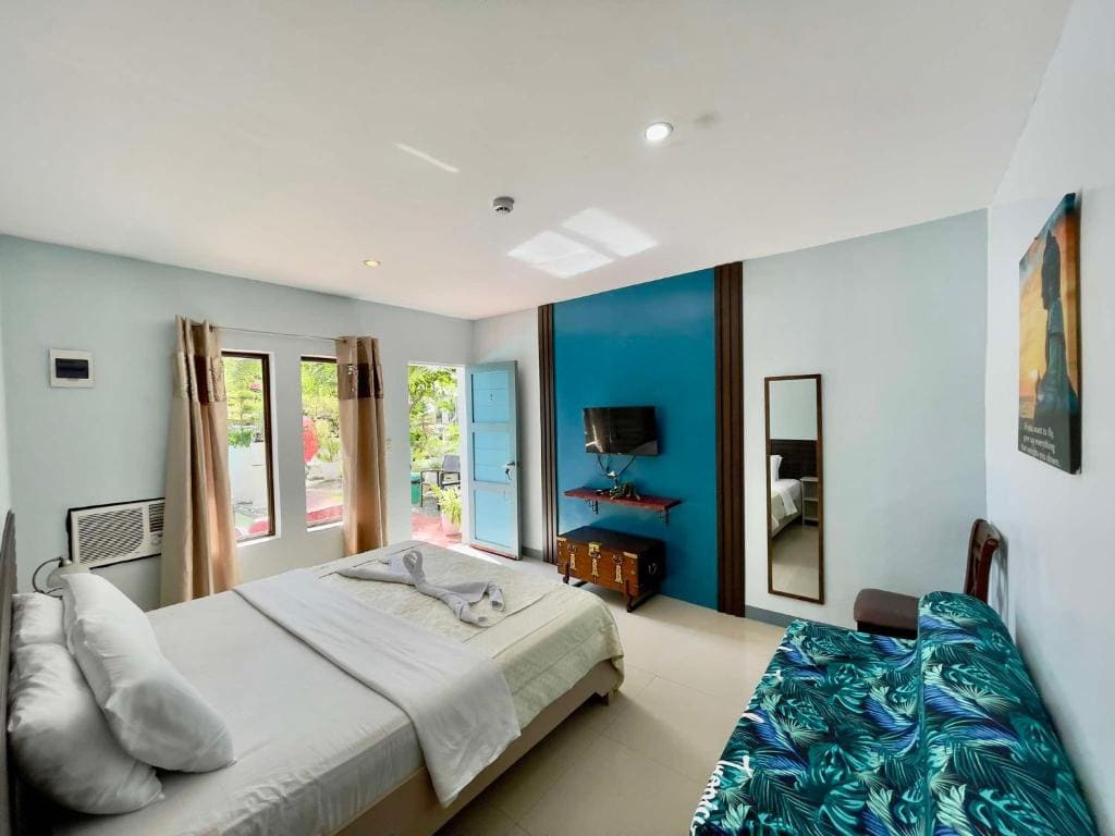 Standard Quadruple Room room - Image 2