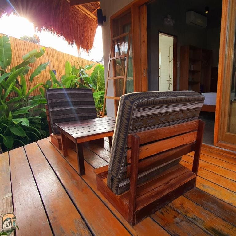 Queen Room with Garden View room - Image 2