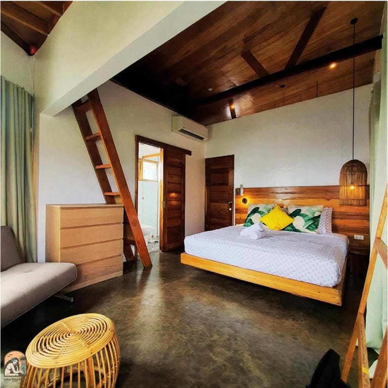 Superior King Suite room - Image 3