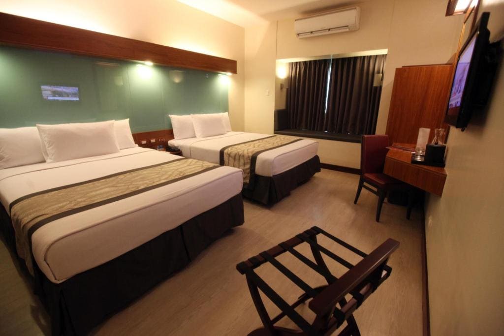 Queen Room - Mobility Access/Non-Smoking room - Image 1