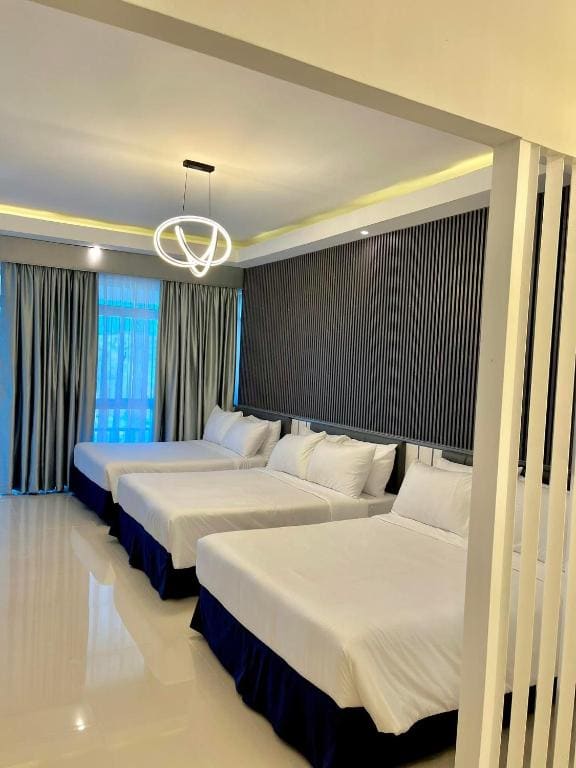 Executive Triple Room room - Image 1