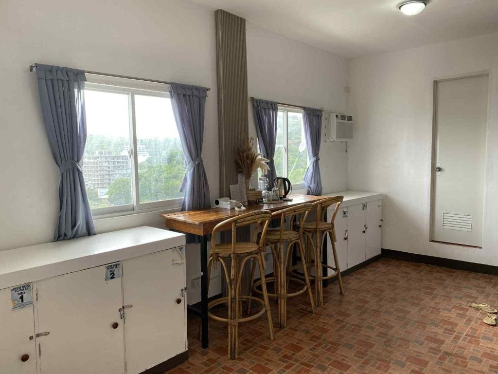 6-Bed Mixed Dormitory Room room - Image 3