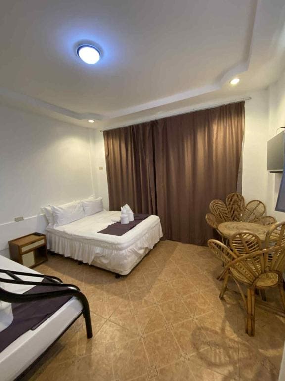 Deluxe Double or Twin Room with Sea View room - Image 1