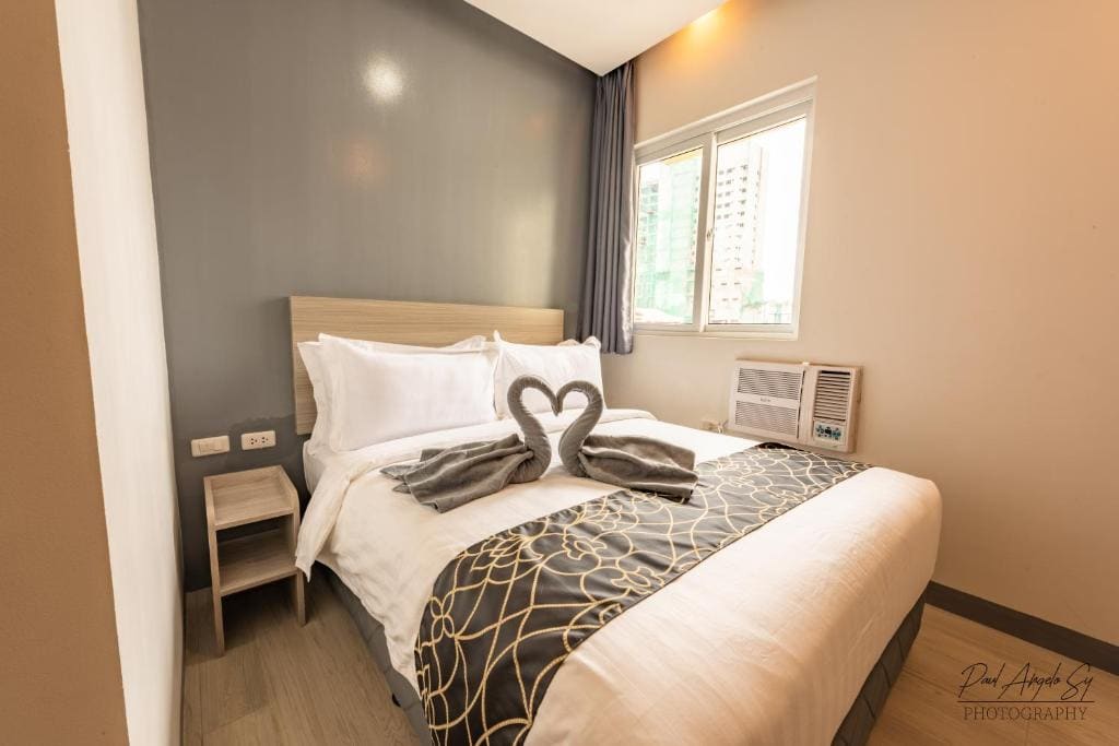 Deluxe Family Room room - Image 3