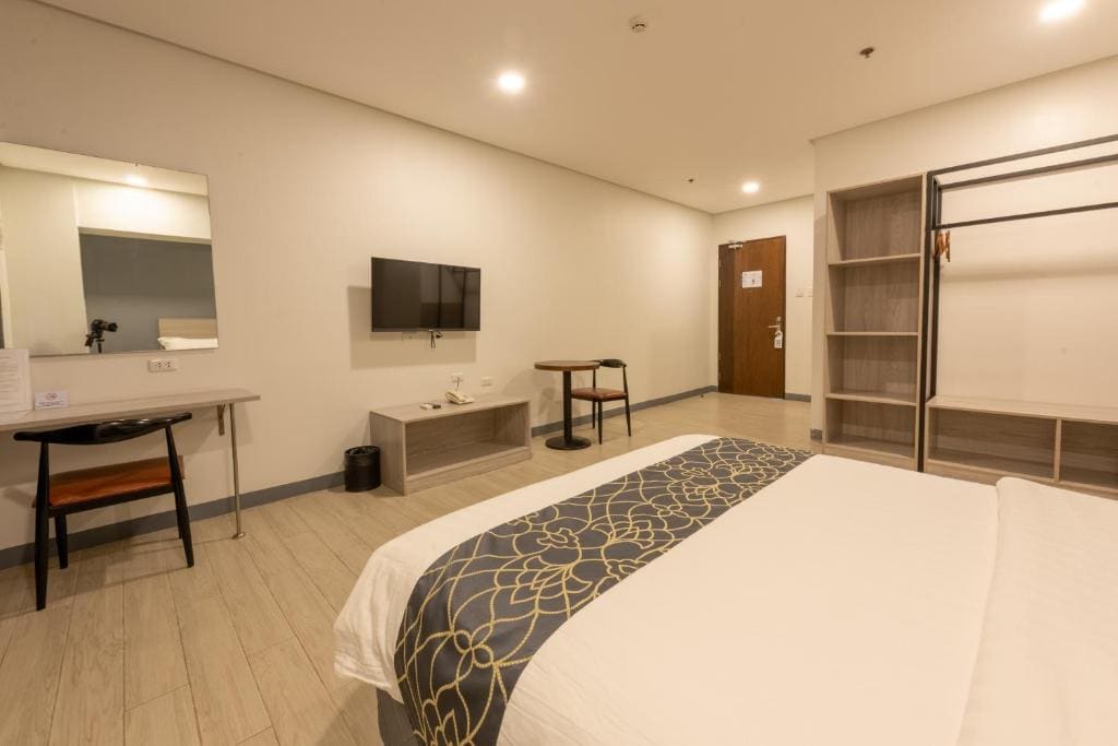 Deluxe Room room - Image 1