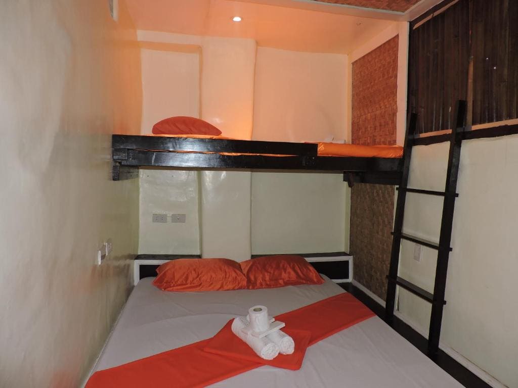 Standard Triple Room room - Image 3