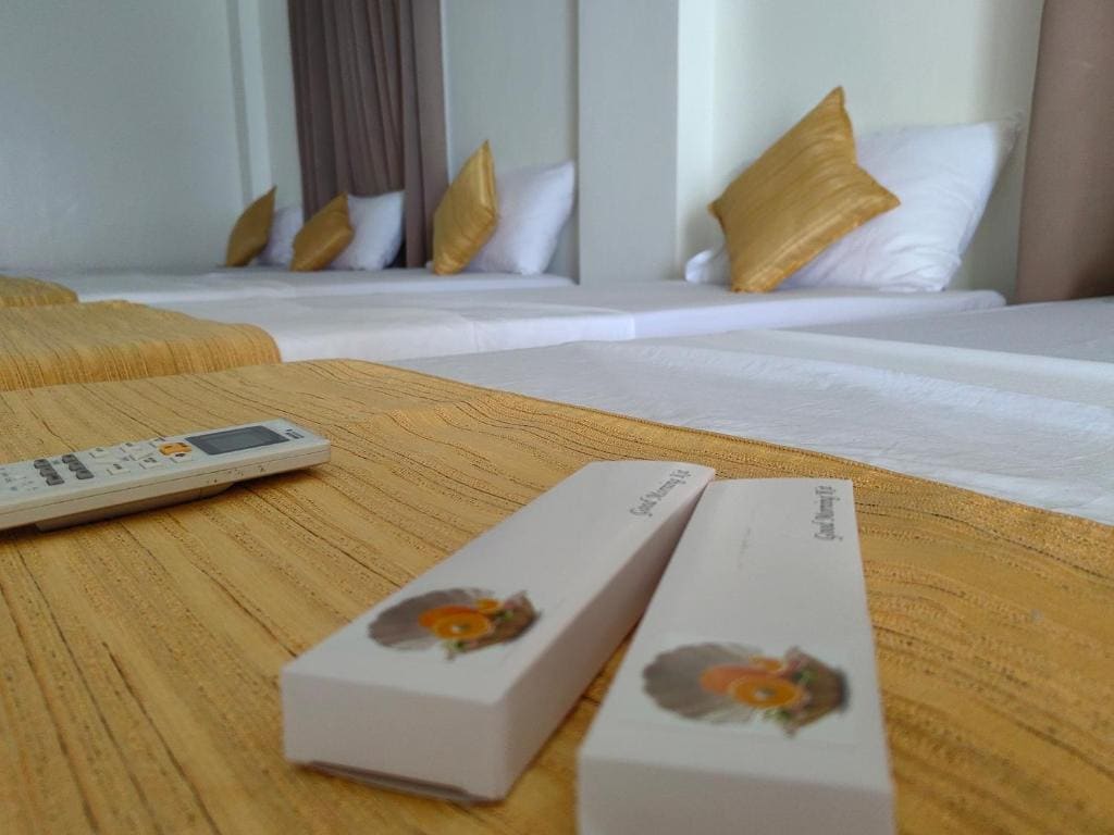 Bed in 8-Bed Mixed Dormitory Room room - Image 3