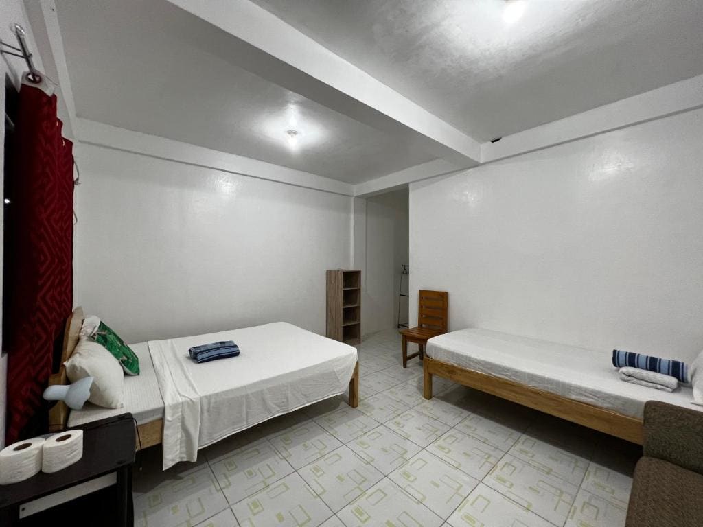 Double Room with Private Bathroom room - Image 3