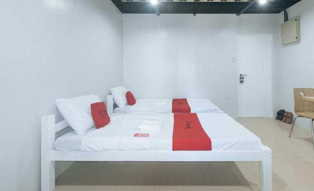 Standard Twin Room room - Image 2