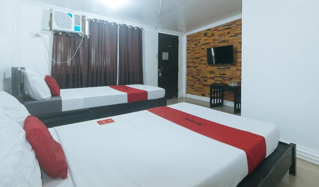 Deluxe Room room - Image 2