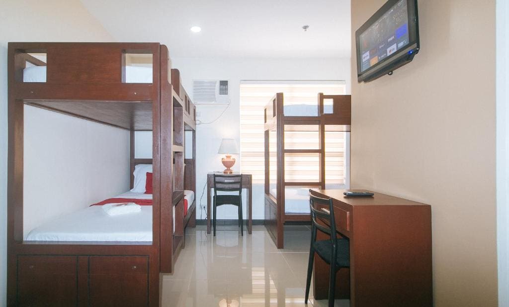 Family Room room - Image 2