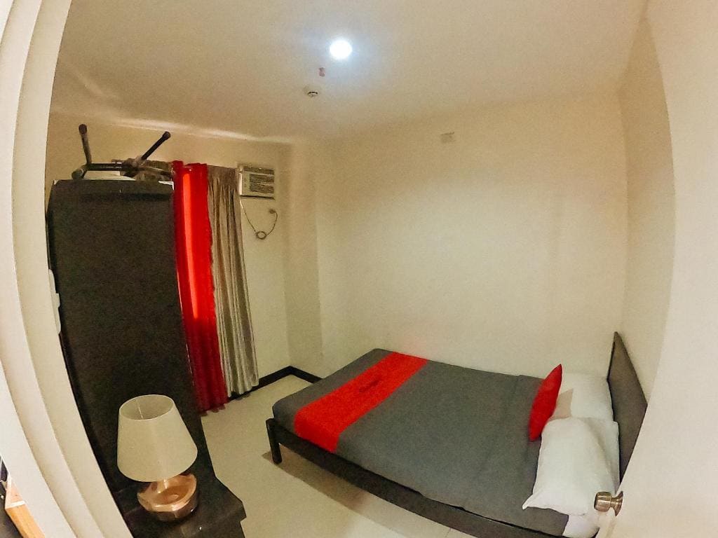 One-Bedroom Suite room - Image 2