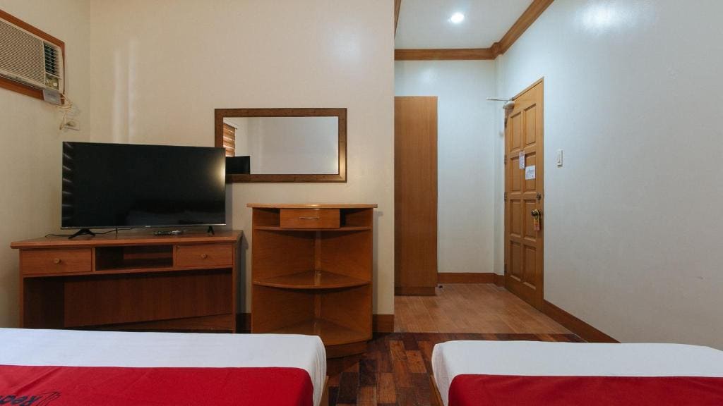 Deluxe Room room - Image 3