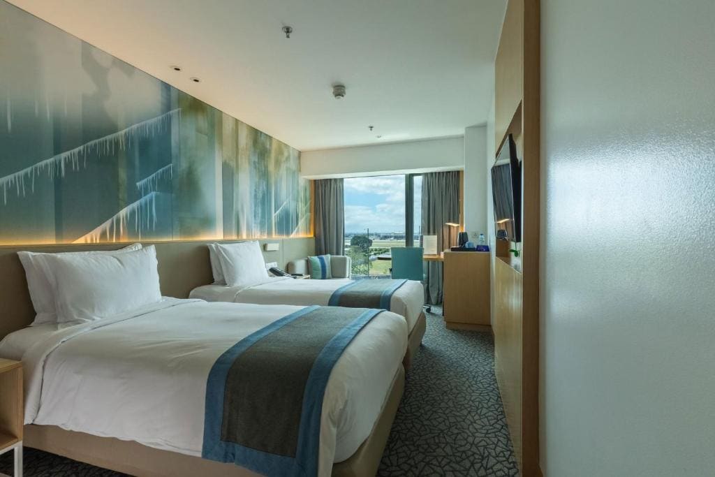 Standard Queen Room - Free Breakfast room - Image 1
