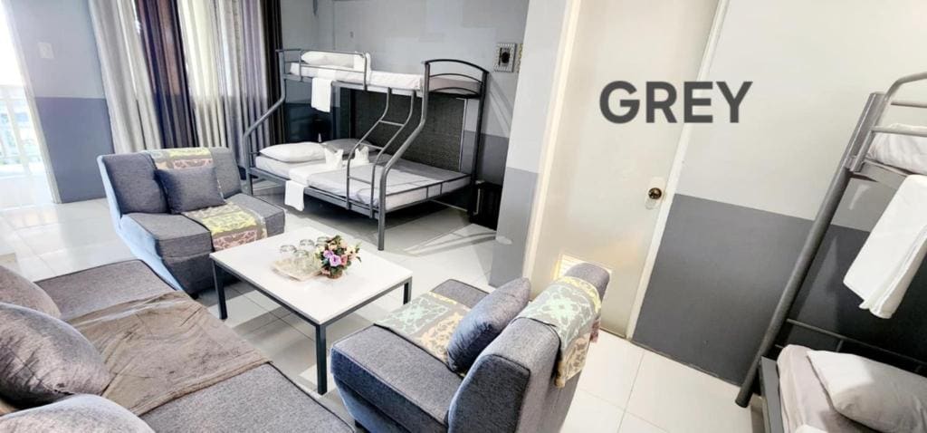 Family Room with Garden View room - Image 3