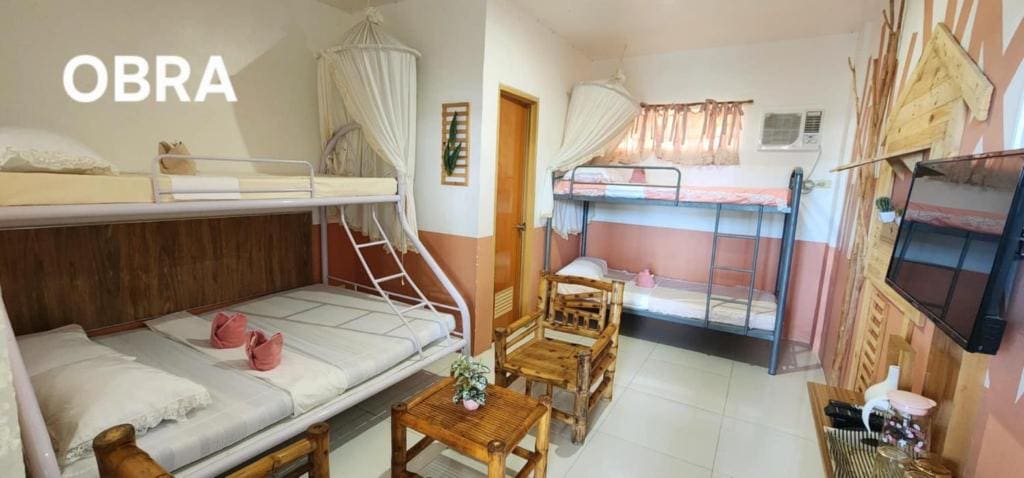 Family Room room - Image 2