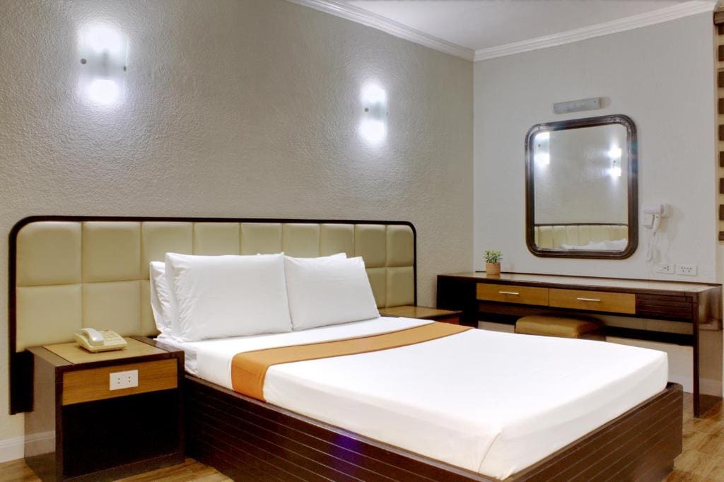 Standard Double Room room - Image 2