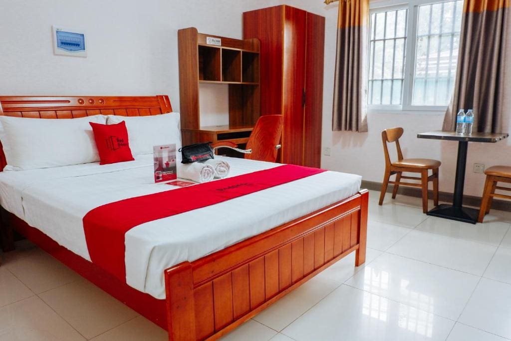 Deluxe Twin Room room - Image 1