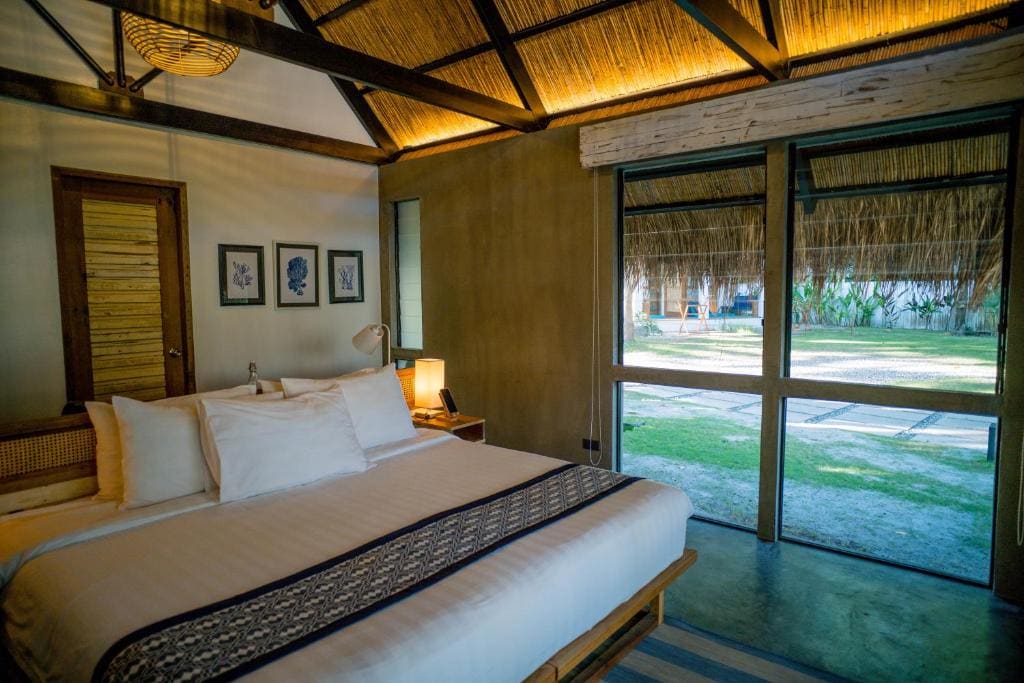 Premiere Suite Villa room - Image 2