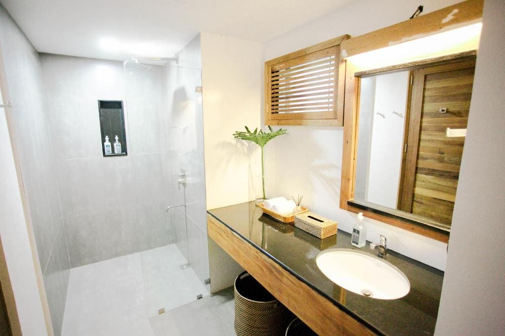 Premiere Suite Villa room - Image 3