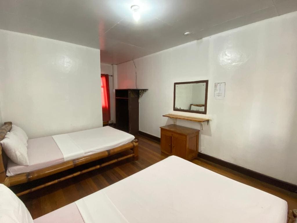 Deluxe Room room - Image 3