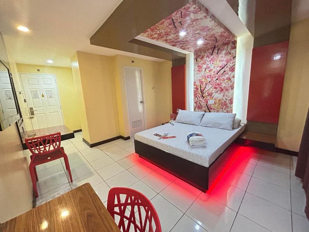 Regency 1 room - Image 1