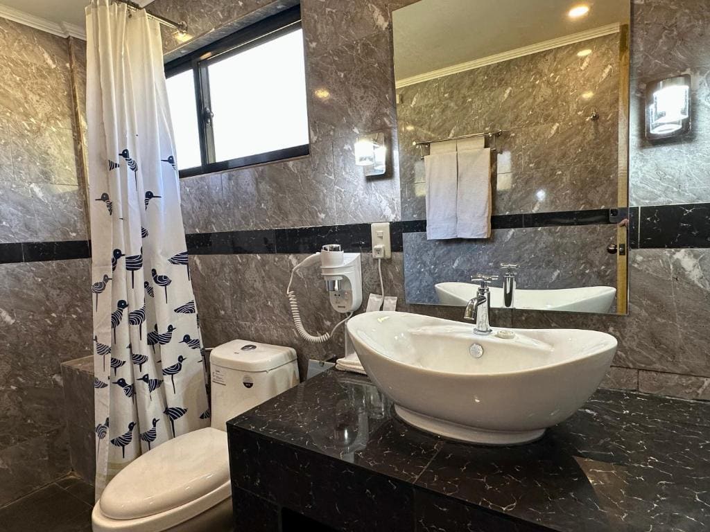 Superior Twin Room room - Image 1