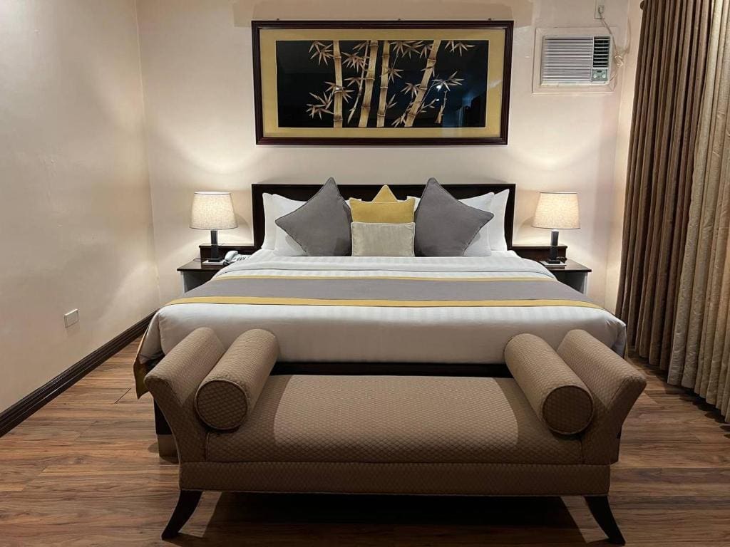 Deluxe Suite room - Image 1