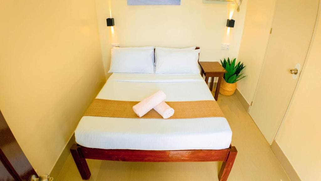 Double Room with Garden View room - Image 2