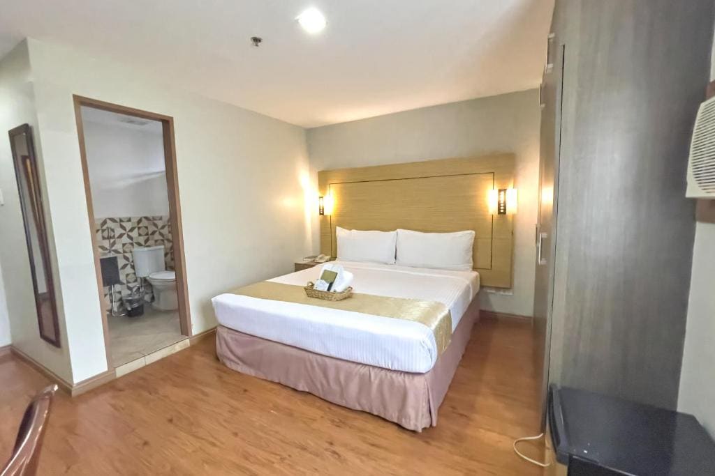 Superior King Room room - Image 1