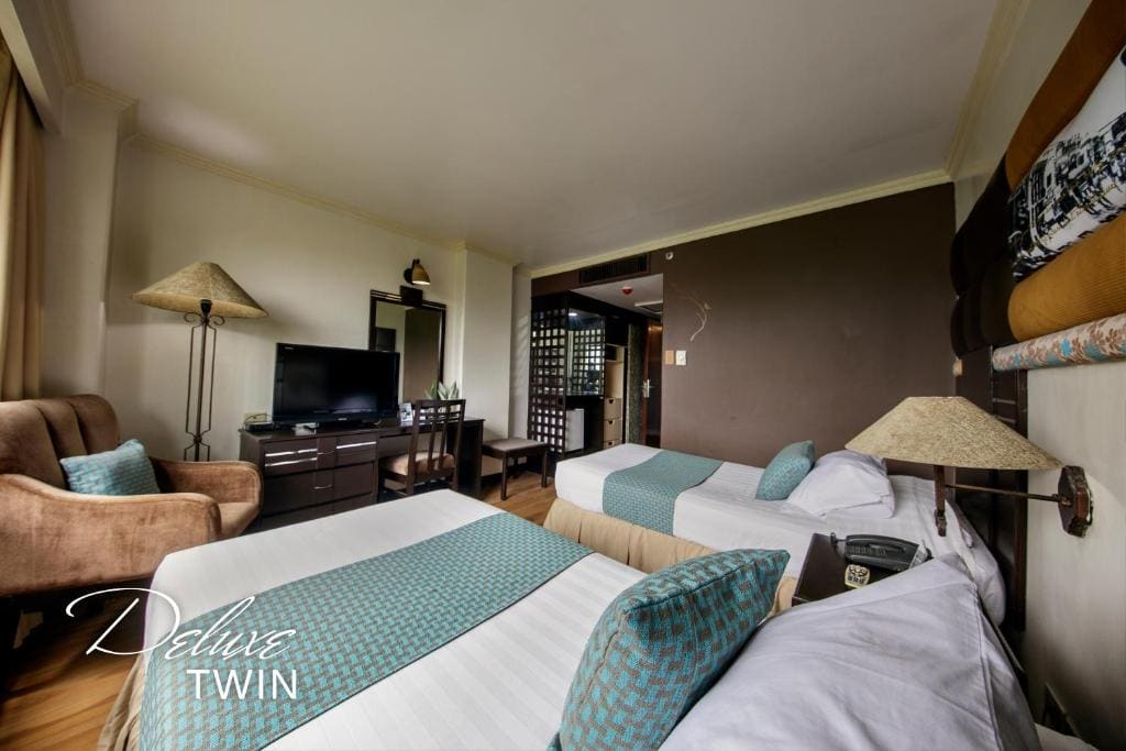 Deluxe Twin Room room - Image 1
