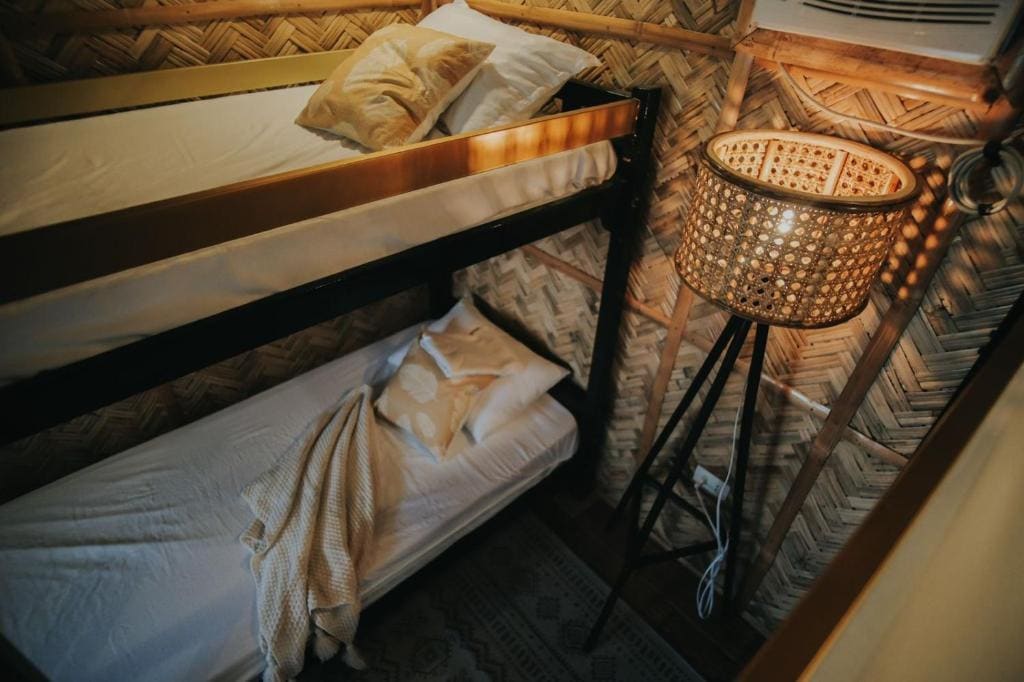 Deluxe Family Room room - Image 3