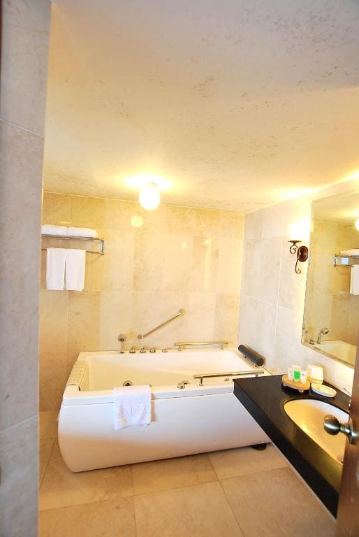 Queen Room room - Image 1