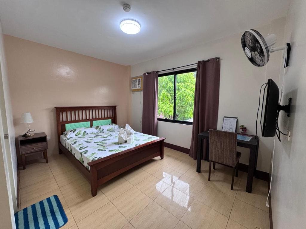 Standard Queen Room room - Image 1