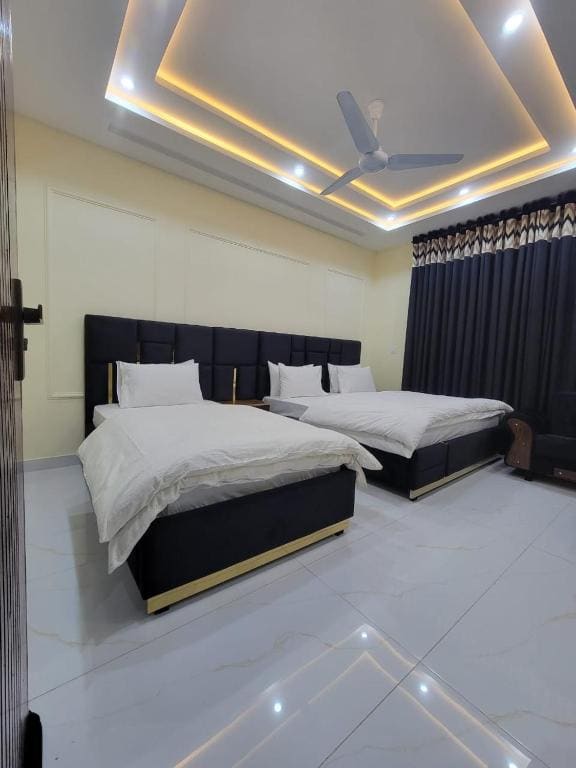 Standard Triple Room room - Image 3